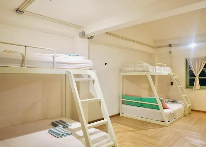 Hotel Group Bunk Khaosan 3*