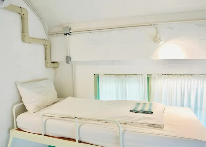 Group Bunk Khaosan Hotel 3*
