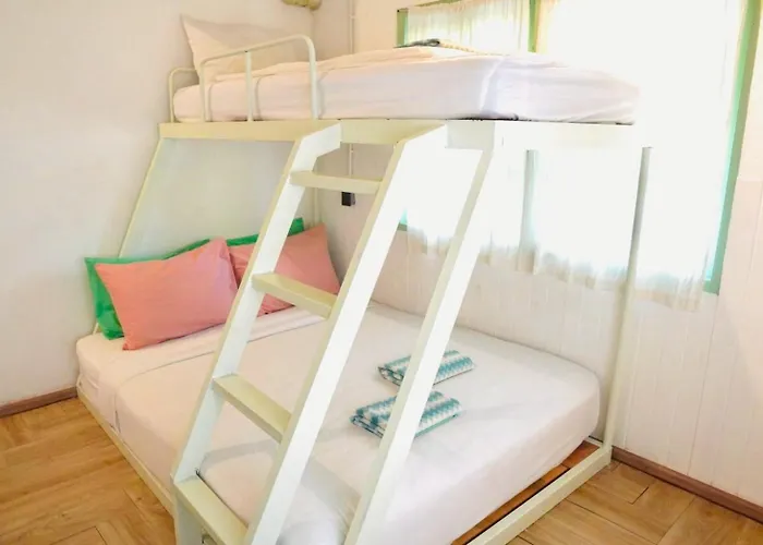 Group Bunk Khaosan Hotel